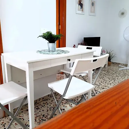 Seaside Whale Wifi 1d Apartment